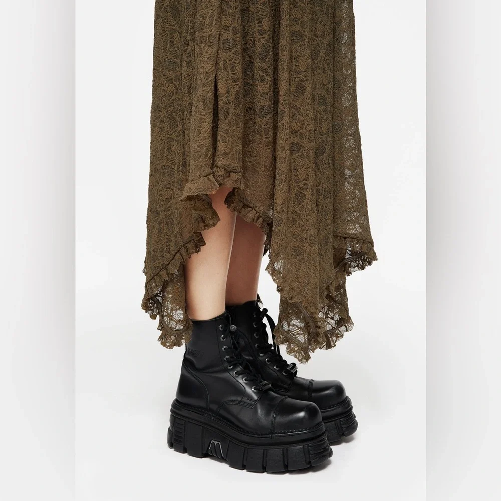 Disturbia Myrtle Floral Lace Handkerchief Hem Midi Skirt US 16 / UK 20 - Picture 3 of 8